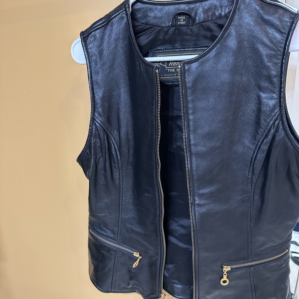 REM Garson Ladies Leather vest.